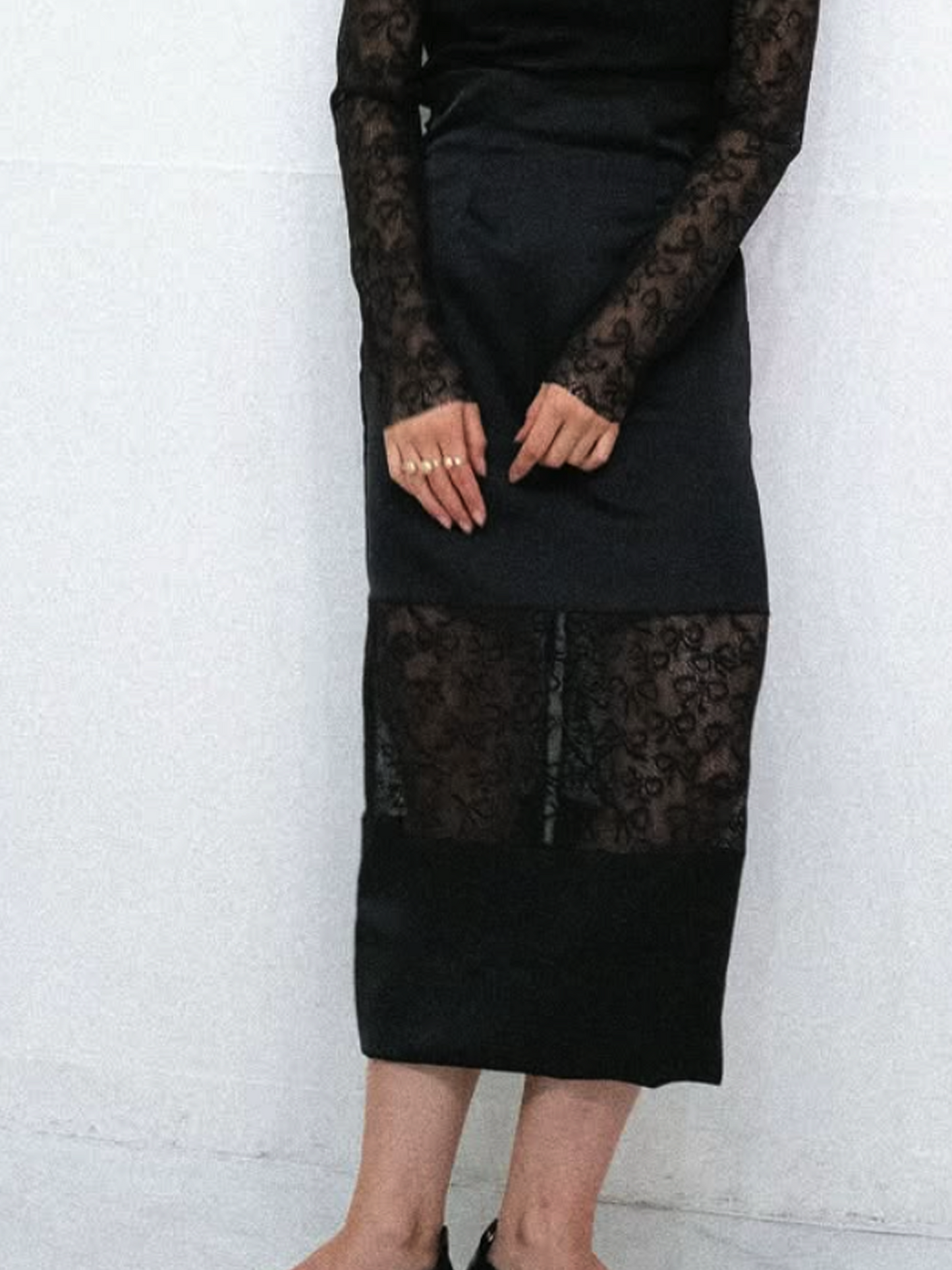 RIBBONPATTERN LACE BLOCKED DOUBLE SATIN SKIRT