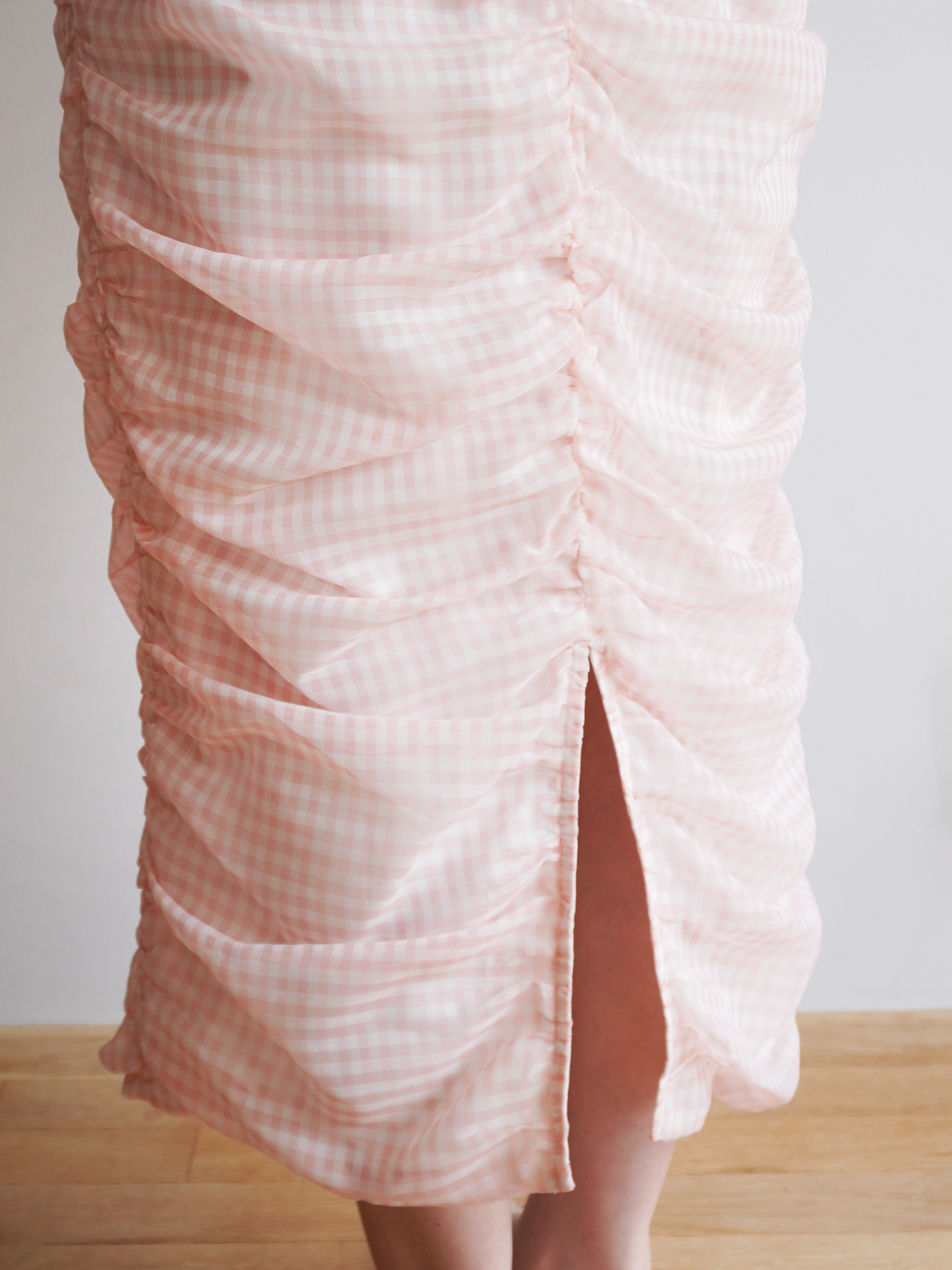 GATHERED PENCIL SKIRT