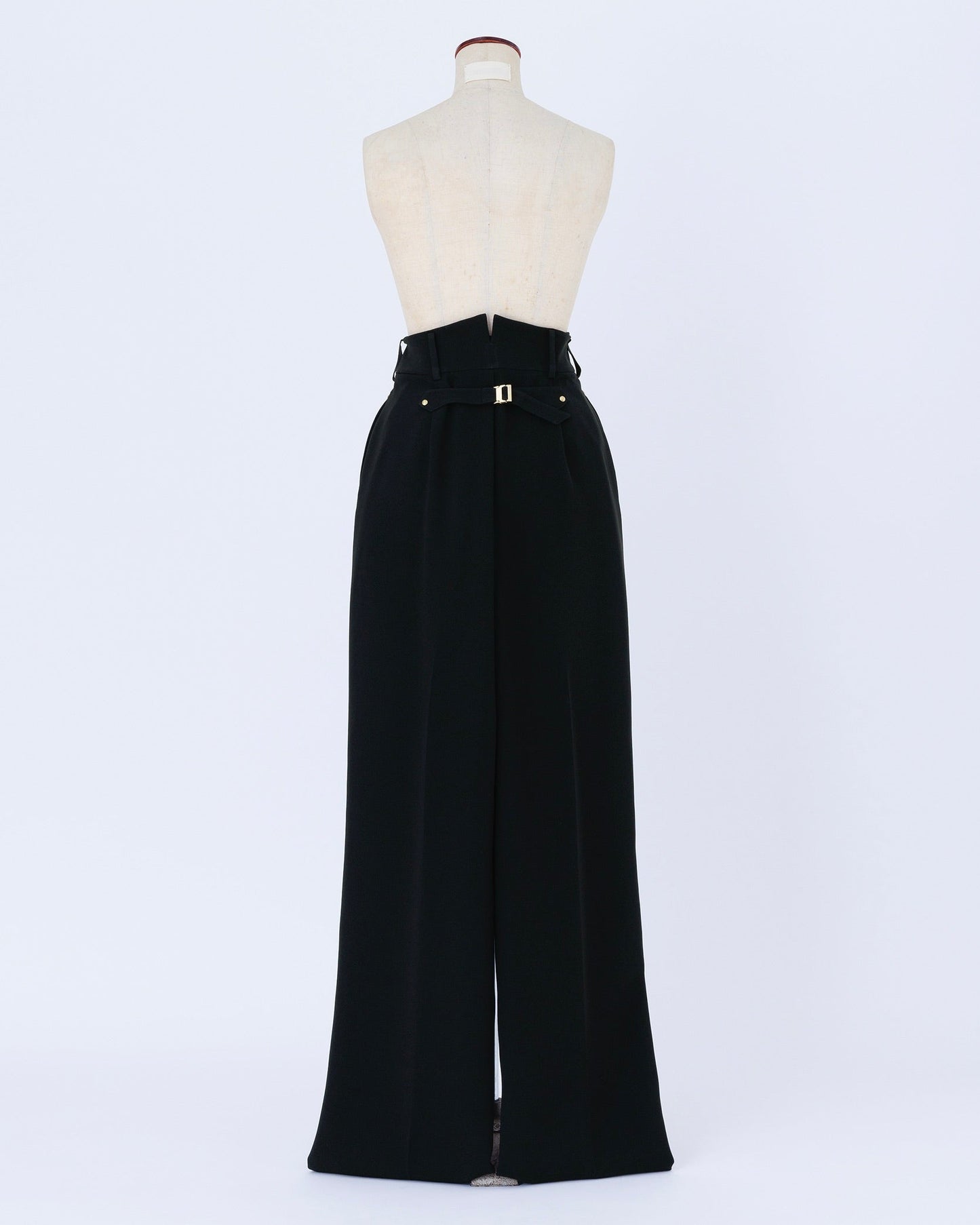black cat powdery/pants black