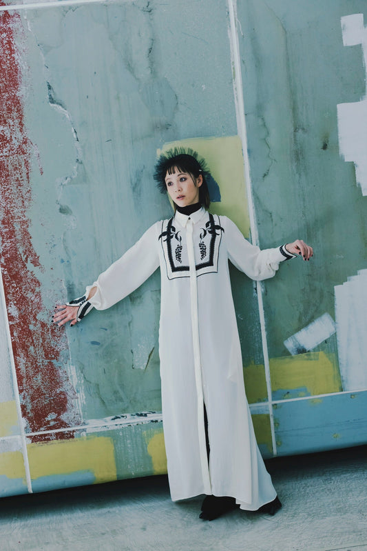 ink berry georgette／one-piece white