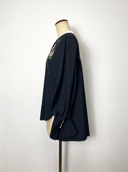 レーヨンストレッチ(グロリオサ刺繍)／ブラウス