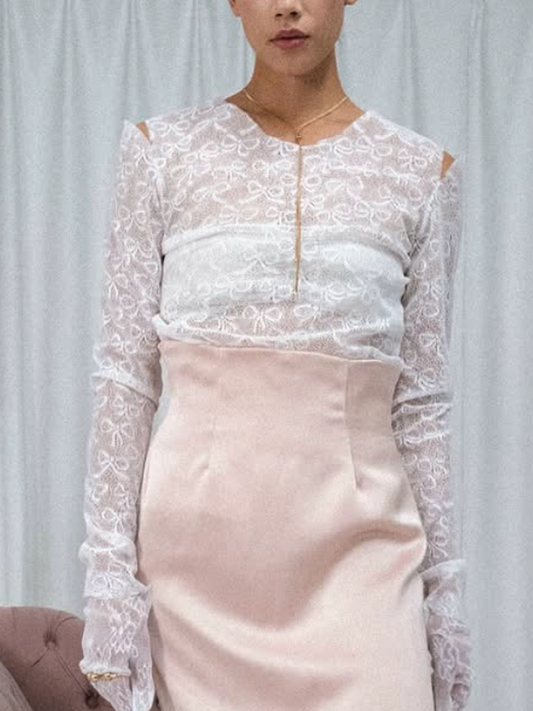 RIBBON PATTERN LACE TOP
