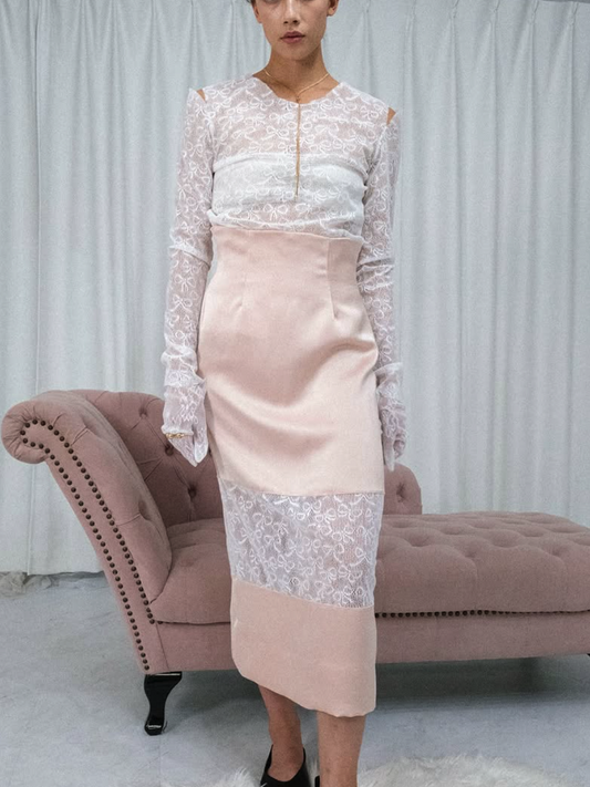 RIBBON PATTERN LACE TOP