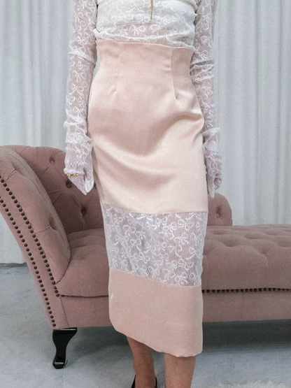 RIBBONPATTERN LACE BLOCKED DOUBLE SATIN SKIRT