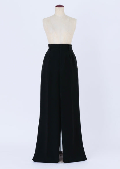 black cat powdery／pants black