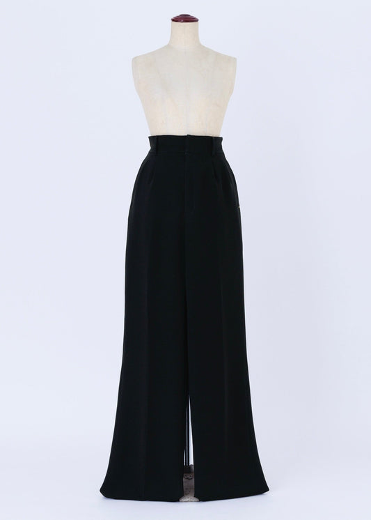 black cat powdery／pants black