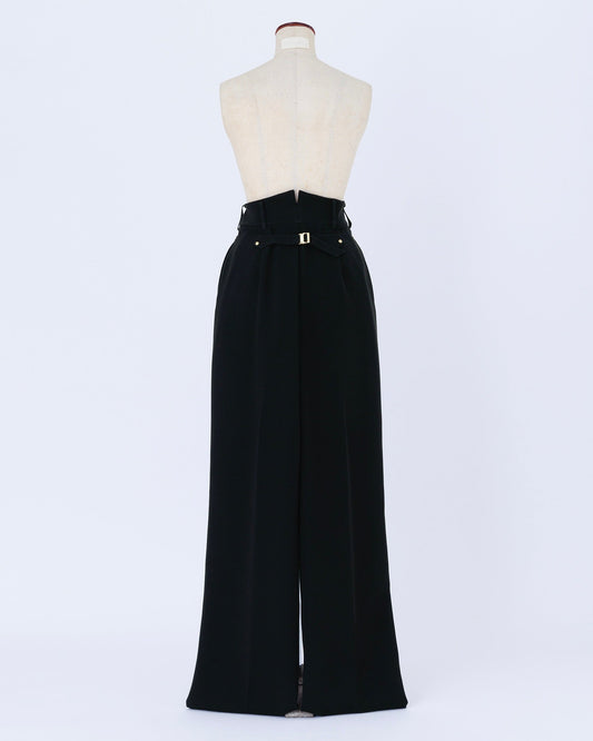 black cat powdery／pants black